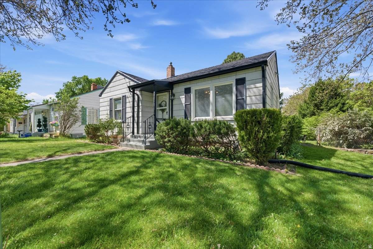 1905 Harrison Blvd - Photo 1