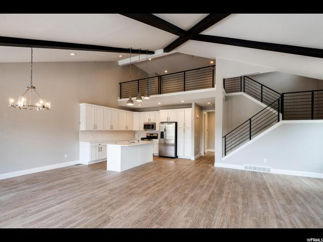 1097 Cattail Ct - Photo 1