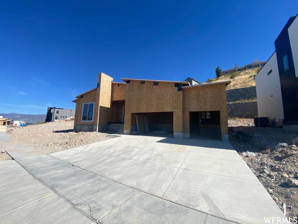 889 Winter Ln - Photo 1