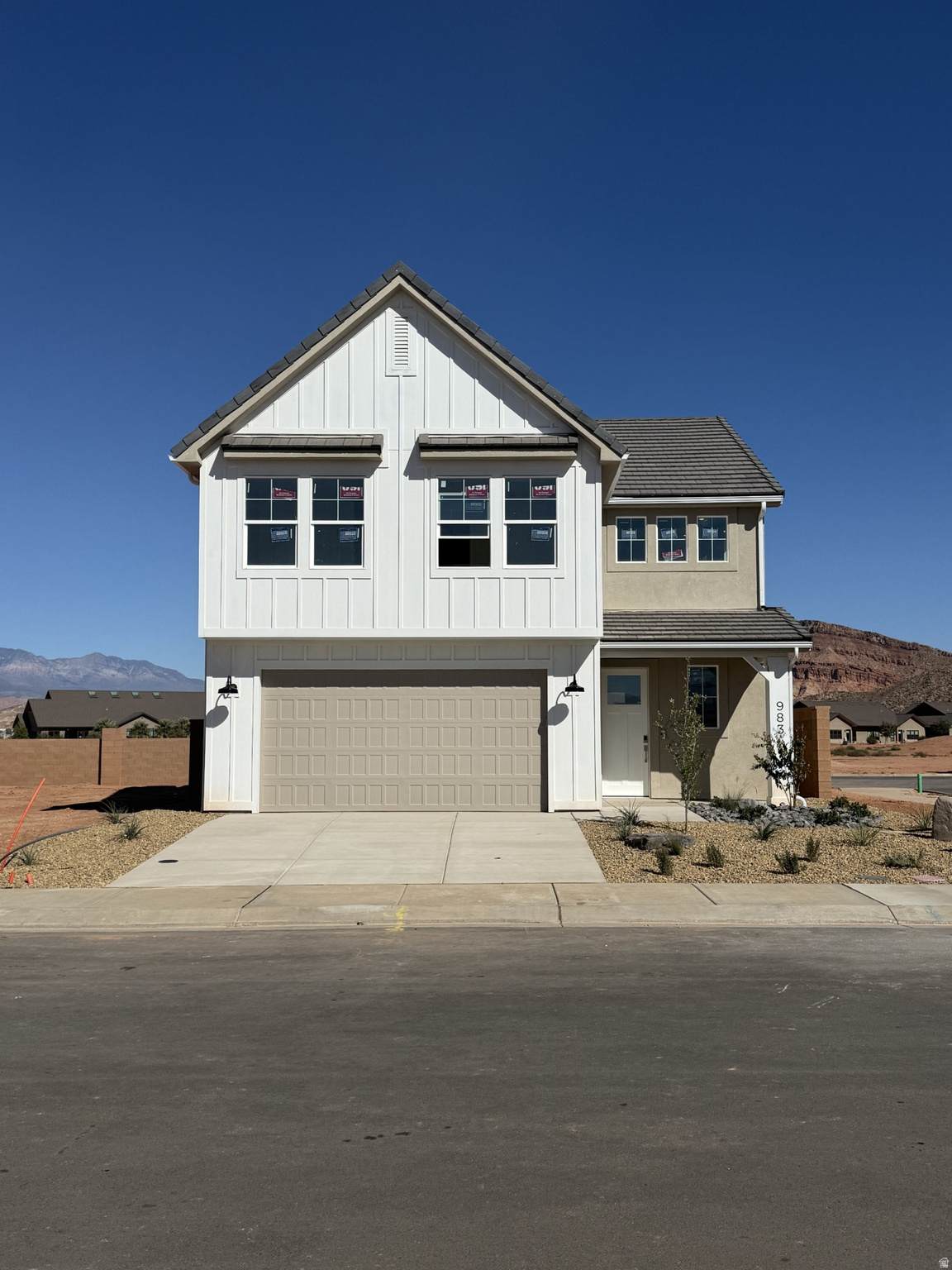 983 Malibu Dr - Photo 1