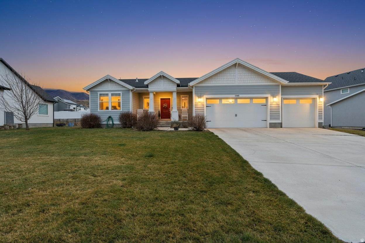 1155 Red Barn Dr - Photo 1