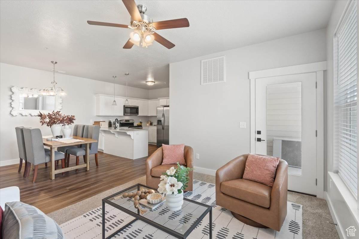 1806 Newcastle Ln - Photo 1