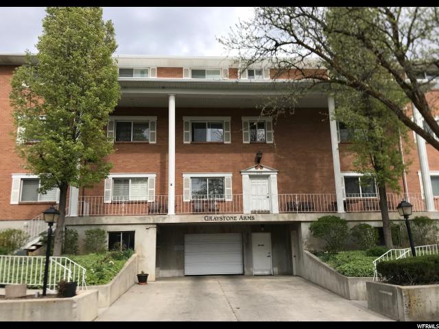 2760 Highland Drive - Photo 1