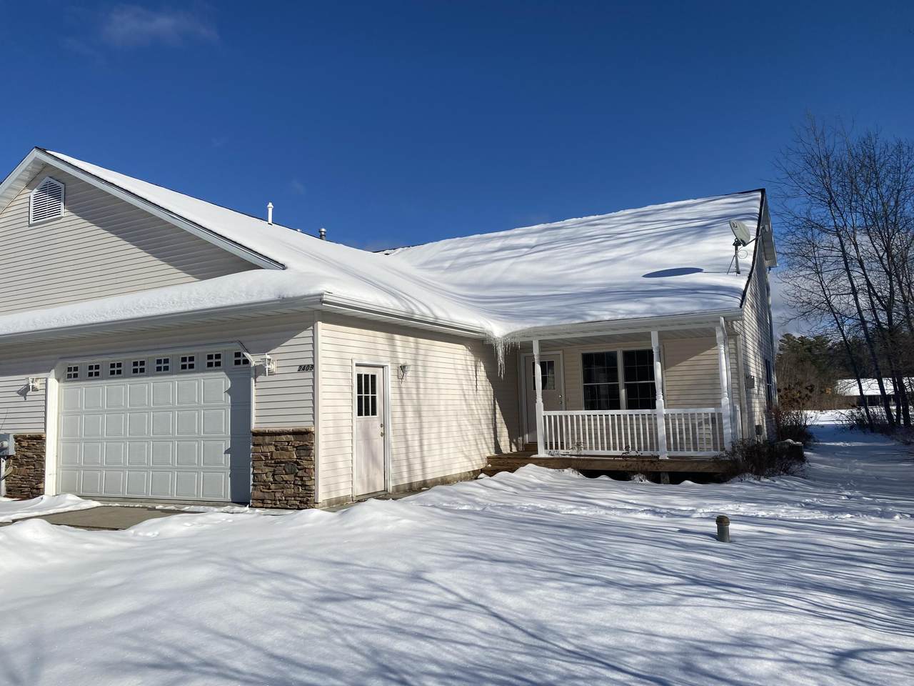 240 Briesway Court - Photo 1