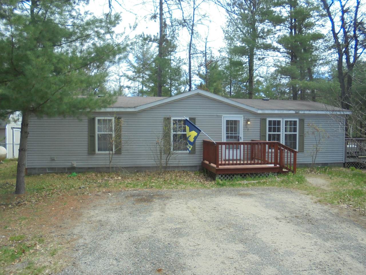 102 Northland Drive - Photo 1
