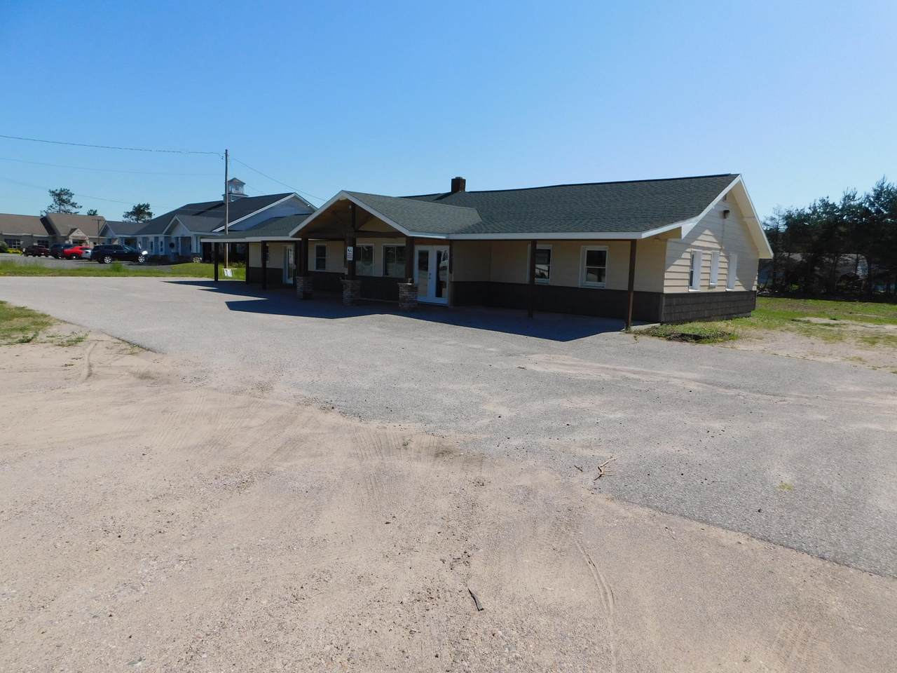 1523 Otsego Avenue - Photo 1