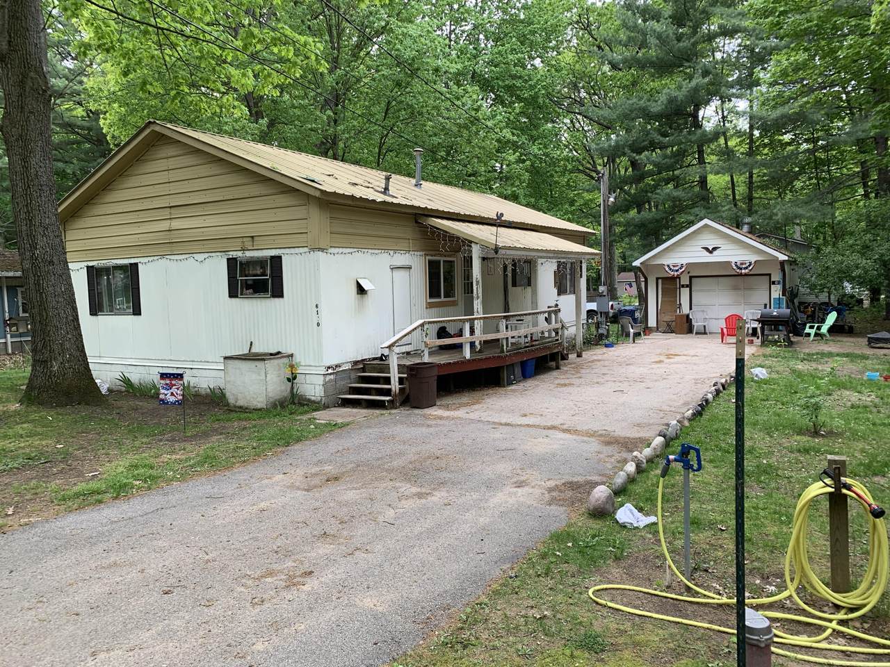 6120 Kellogg Drive - Photo 1