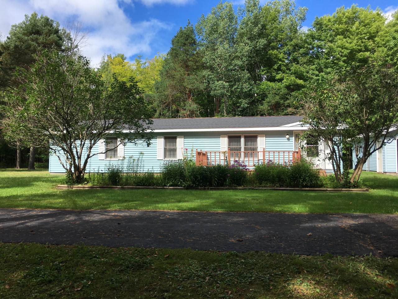 4120 Mackinac Trail - Photo 1