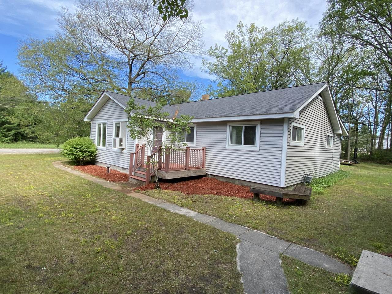 4010 Hanson Avenue - Photo 1