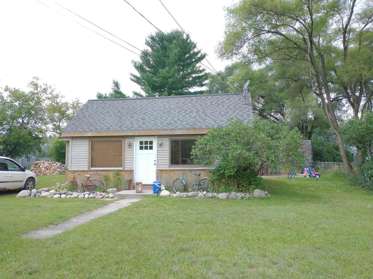 144 Mikado Street - Photo 1