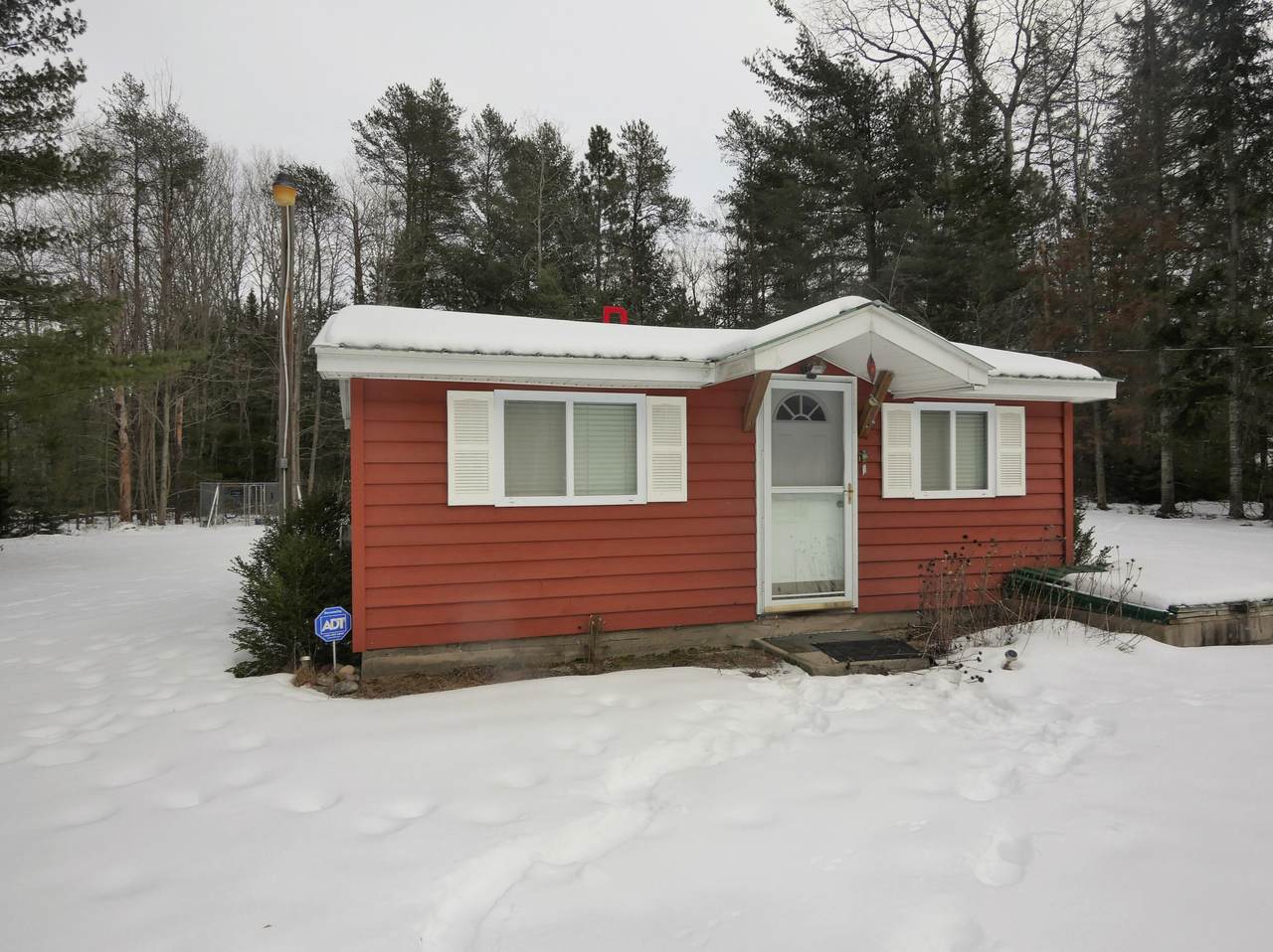 15561 Pine Oaks Road - Photo 1