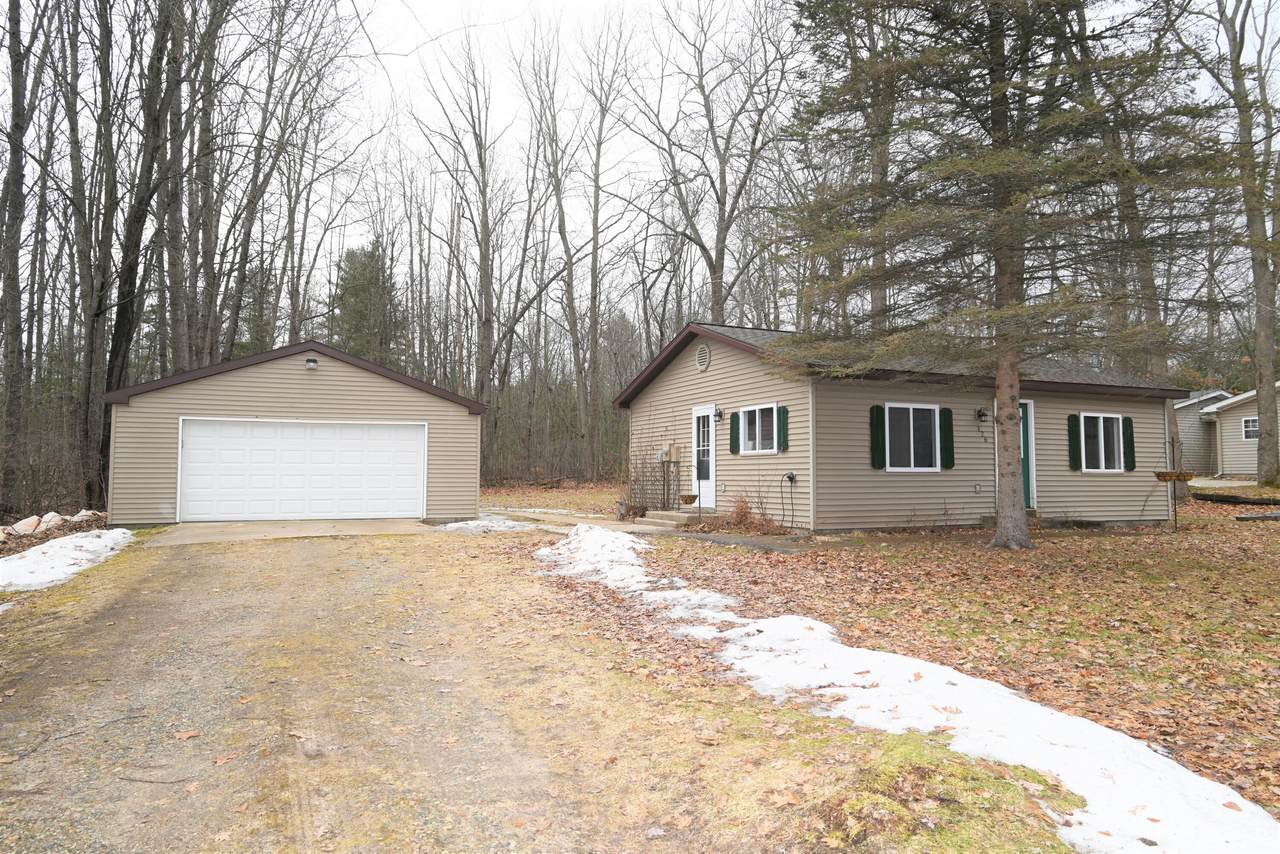 126 Whitebirch Drive - Photo 1