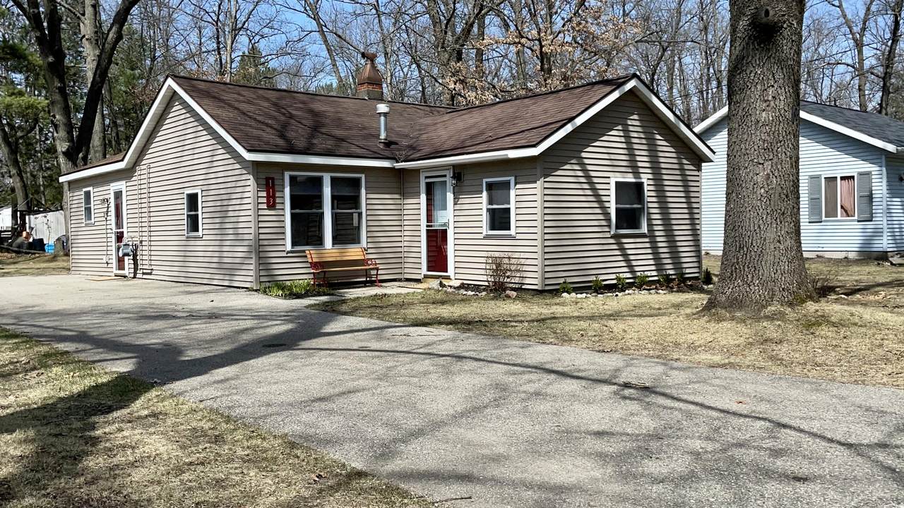 113 Sheridan - Photo 1