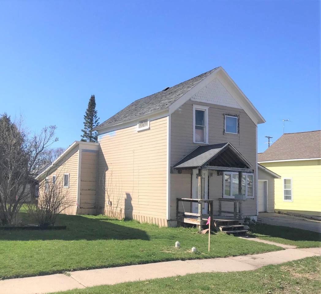 210 D Street - Photo 1