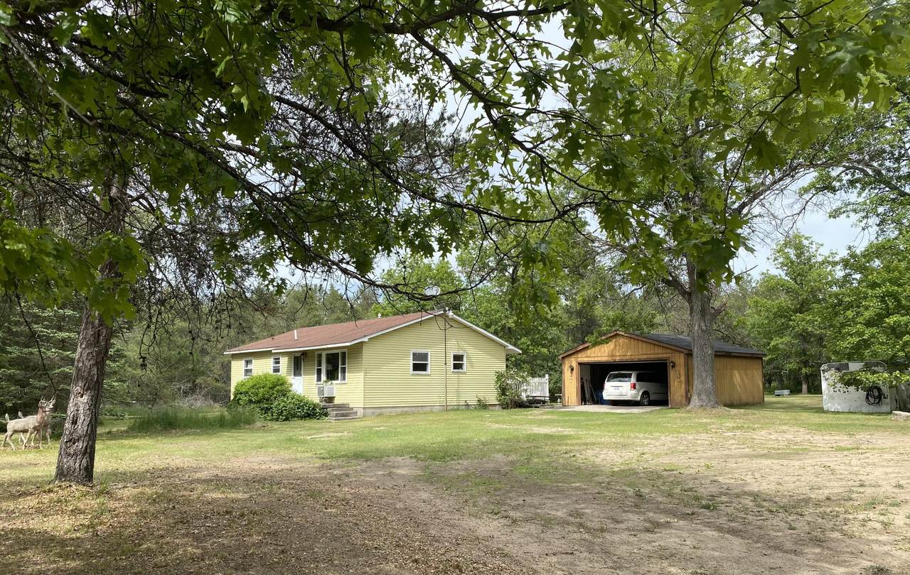 1127 Pioneer Road - Photo 1