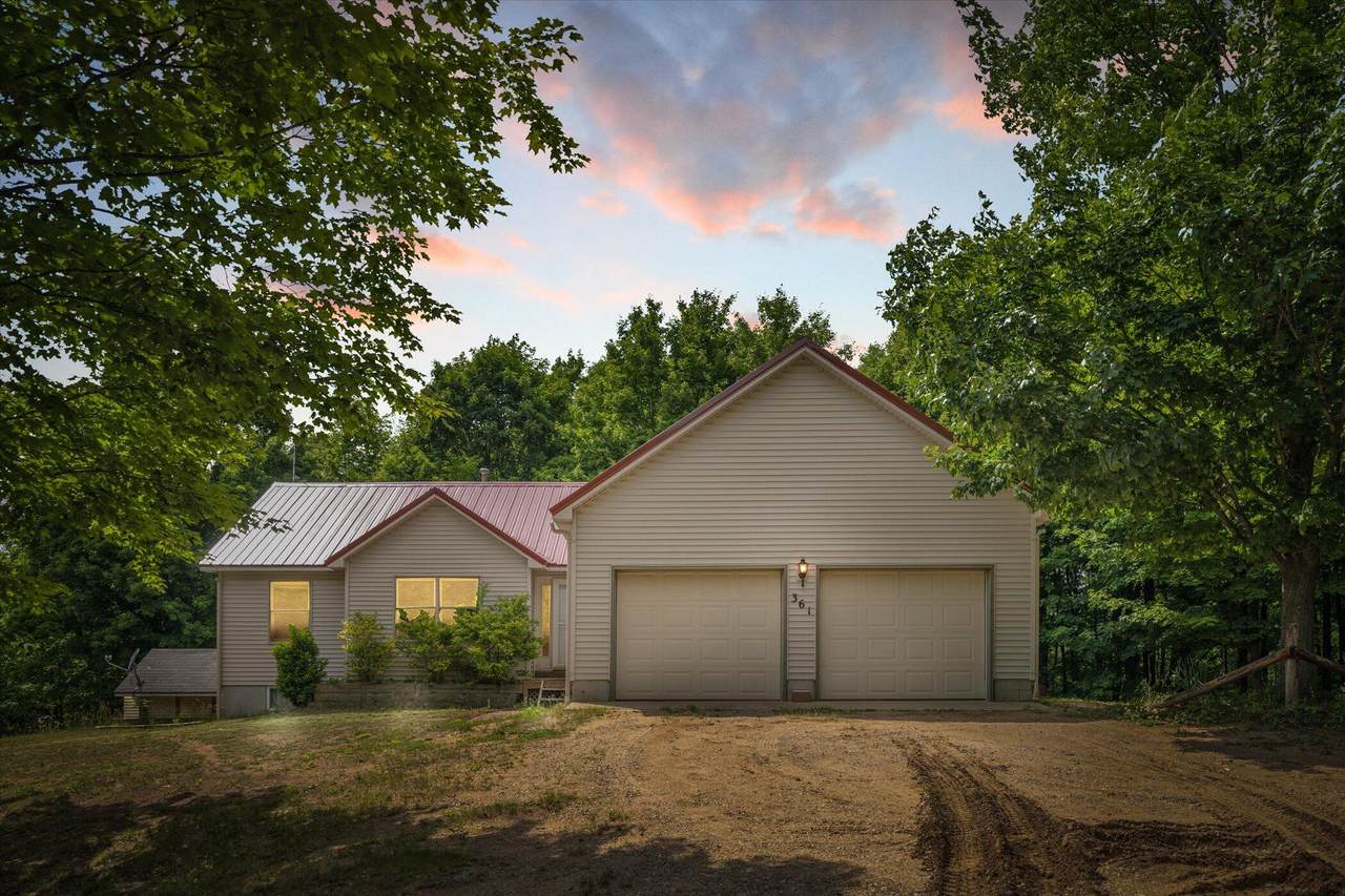 361 Camelot Trail - Photo 1