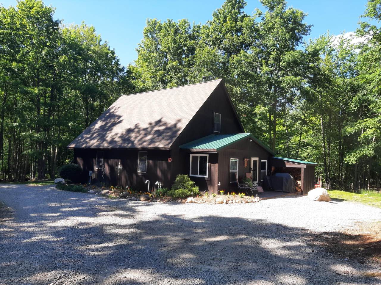 3194 Pearsall Road - Photo 1