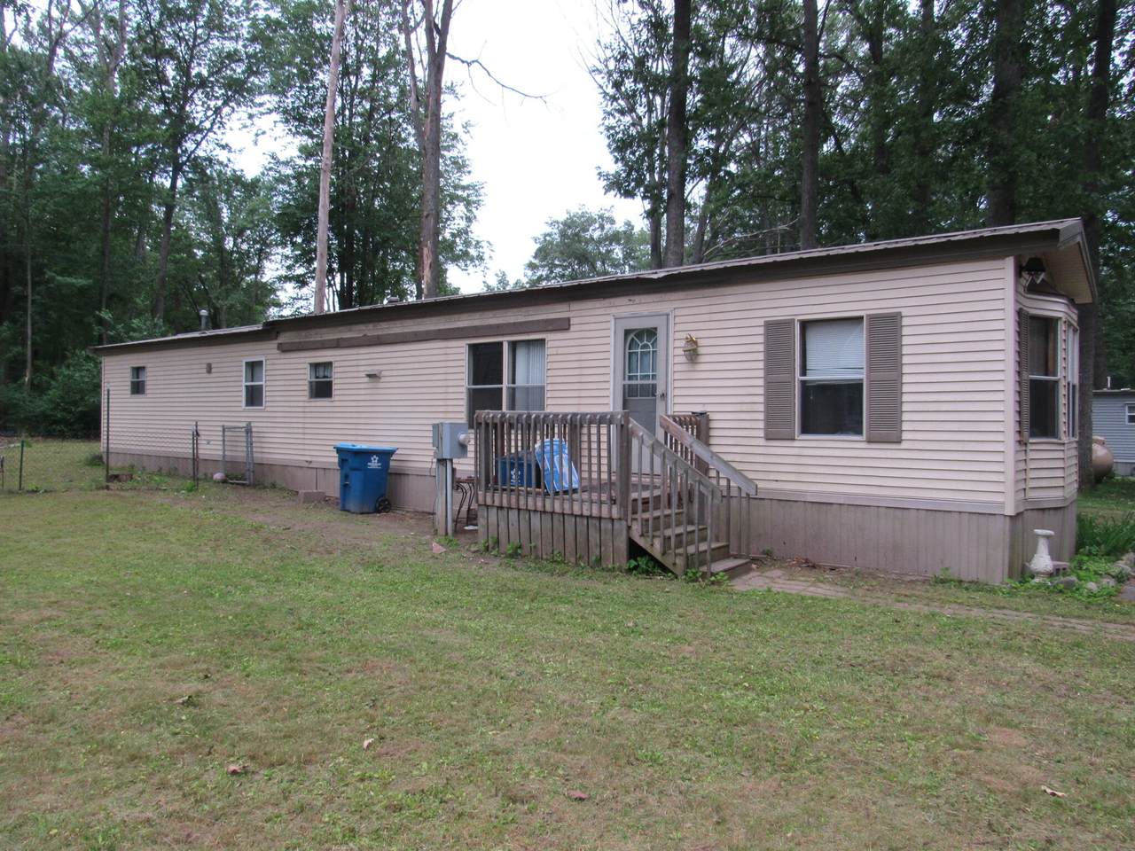 232 Maplewood Drive - Photo 1