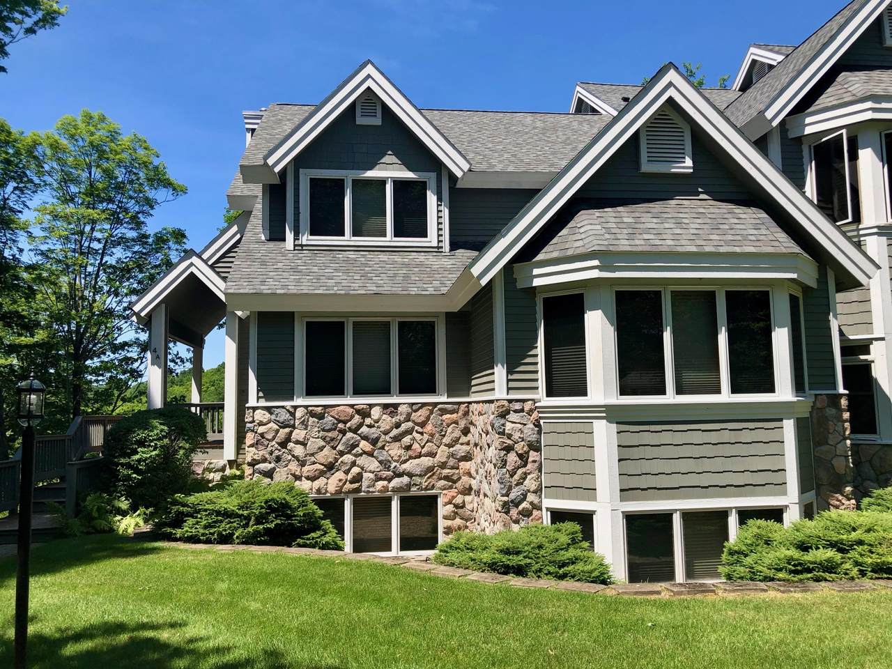 4550 Fazio Drive - Photo 1