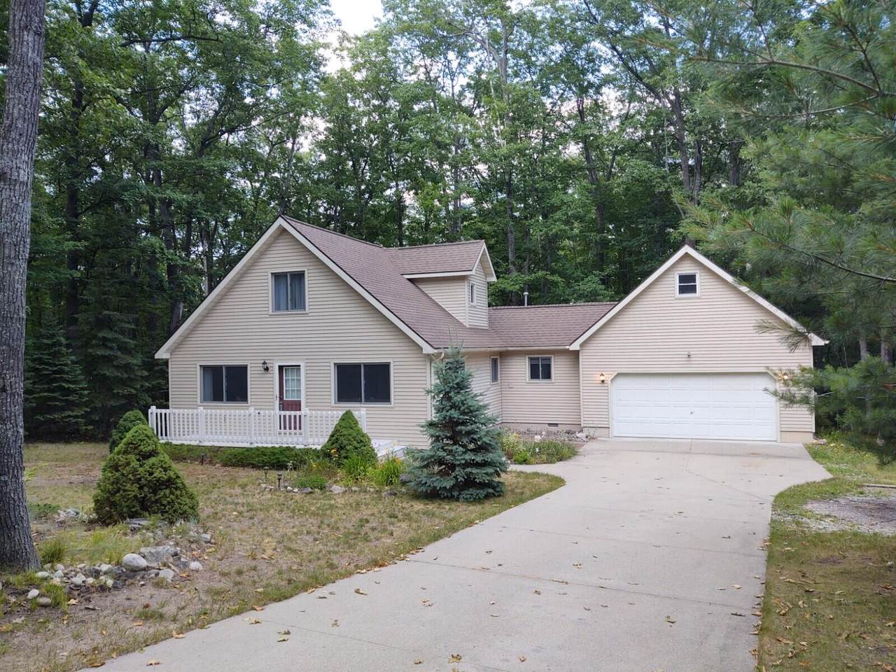 114 Eva Lane - Photo 1