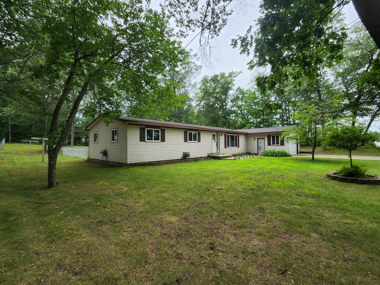 221 Black Squirrel Drive - Photo 1
