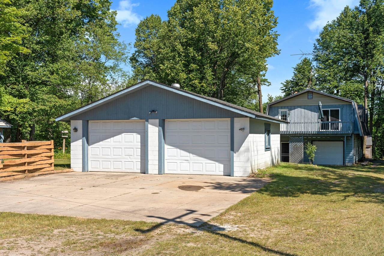 7432 Finnegan - Photo 1