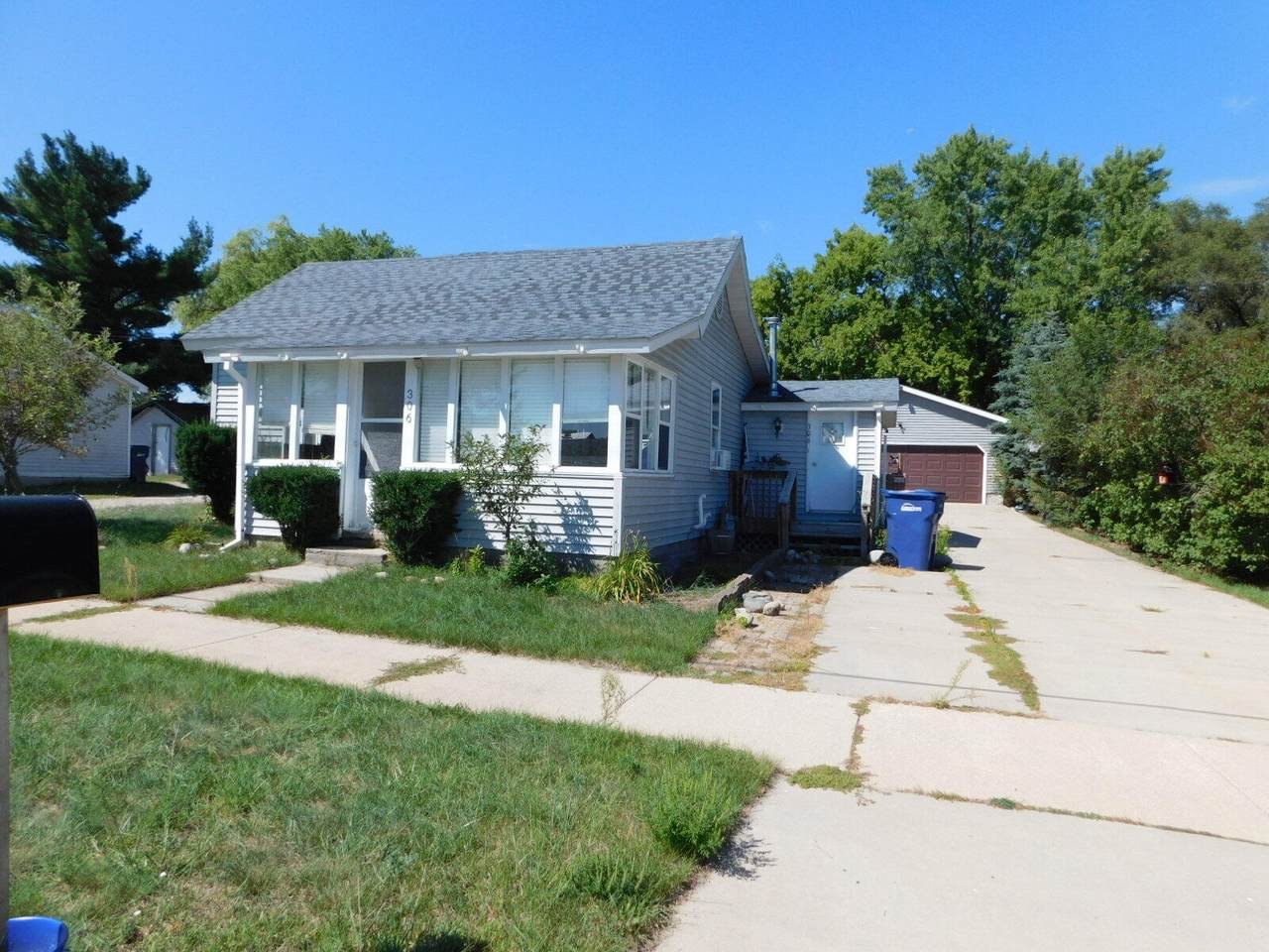 306 Brink Street - Photo 1