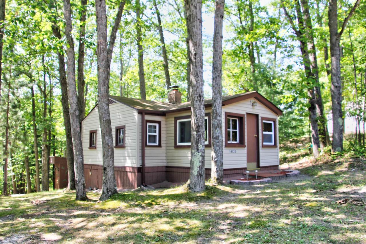 14125 Pointe Road - Photo 1