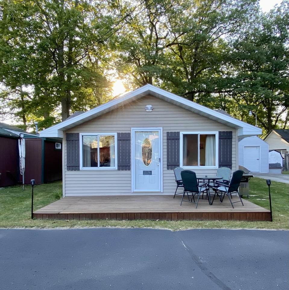 4030 Houghton Lake Drive - Photo 1