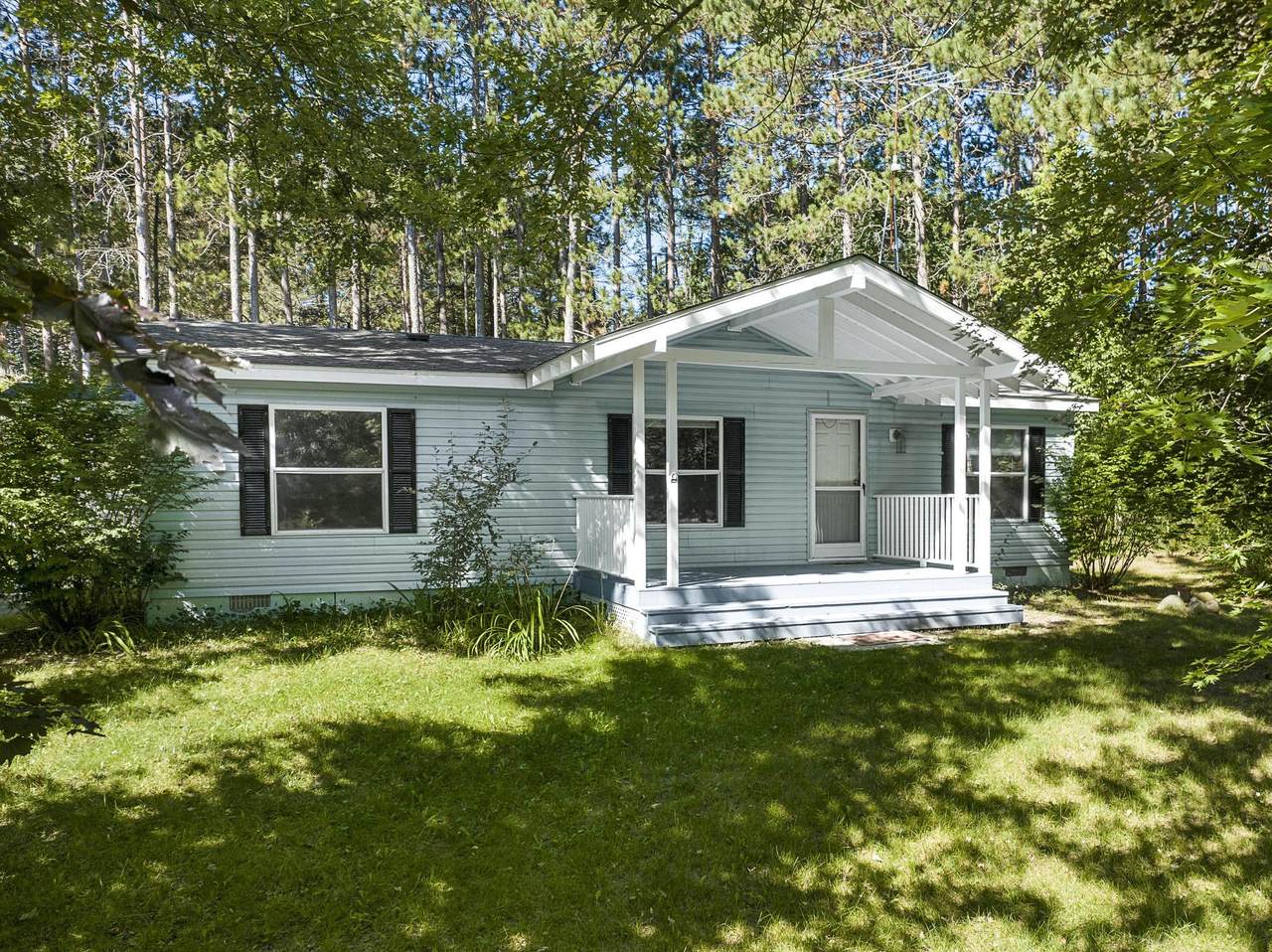10460 Lakeview Drive - Photo 1