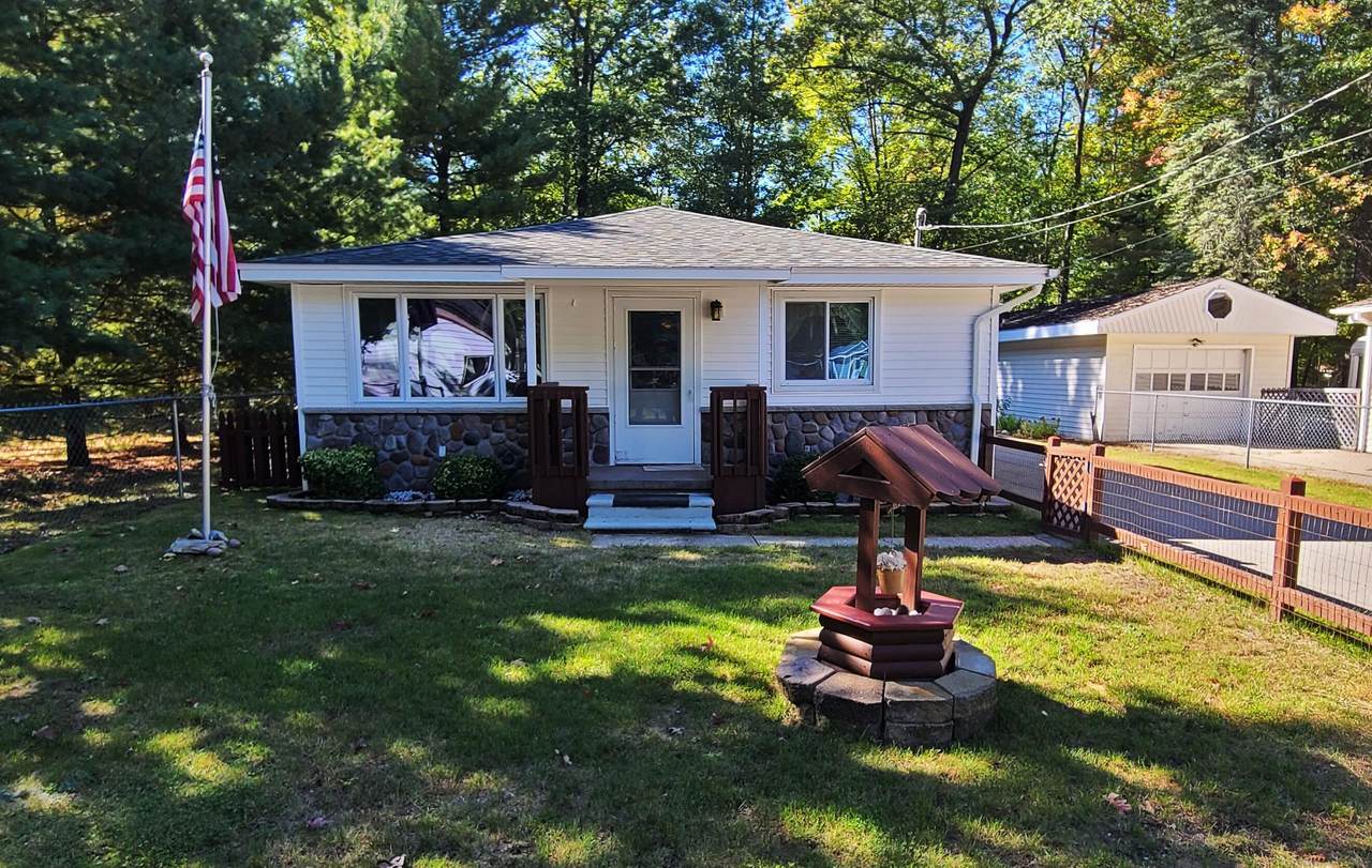 147 Devonshire Drive - Photo 1