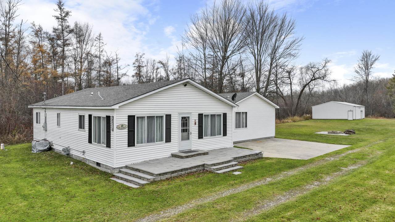 1251 Shoreline Drive - Photo 1