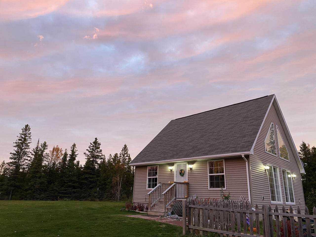 870 Bayshore - Photo 1