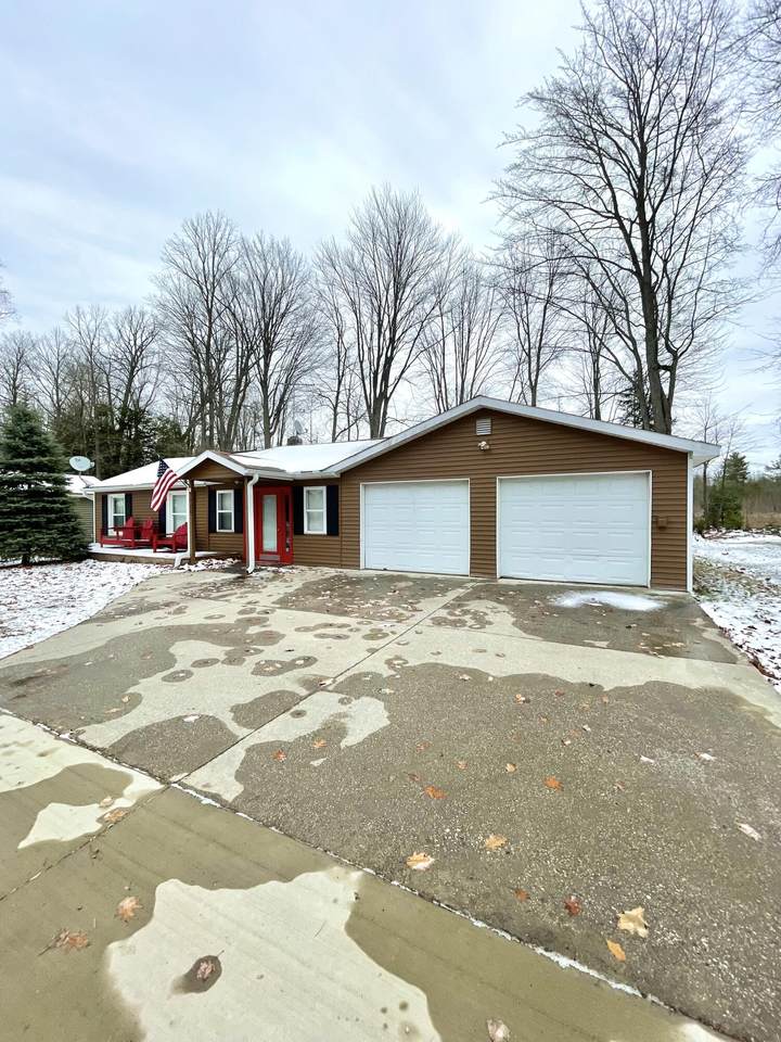 3975 County Road 489 - Photo 1
