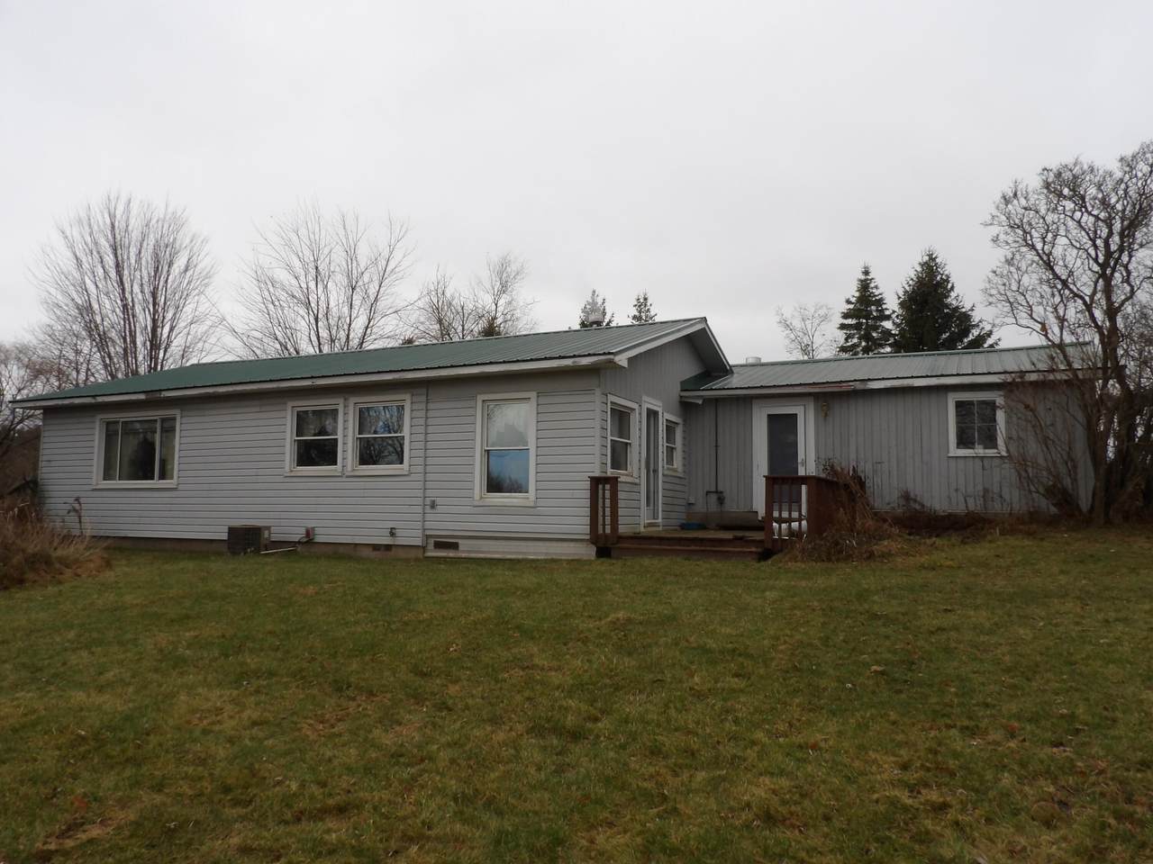 125 Houghton Creek Road - Photo 1