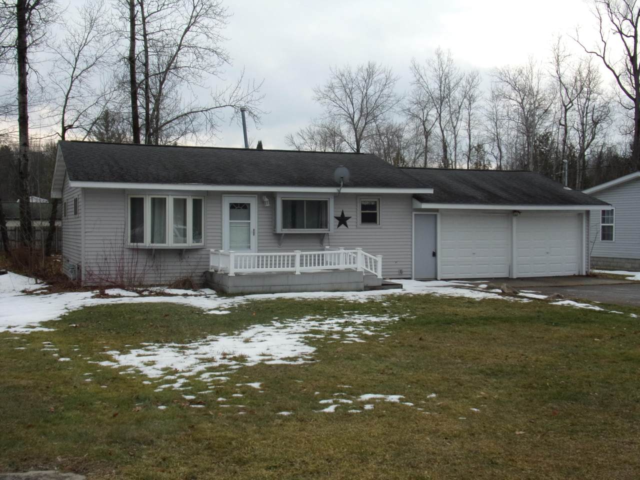 123 Channel Court - Photo 1