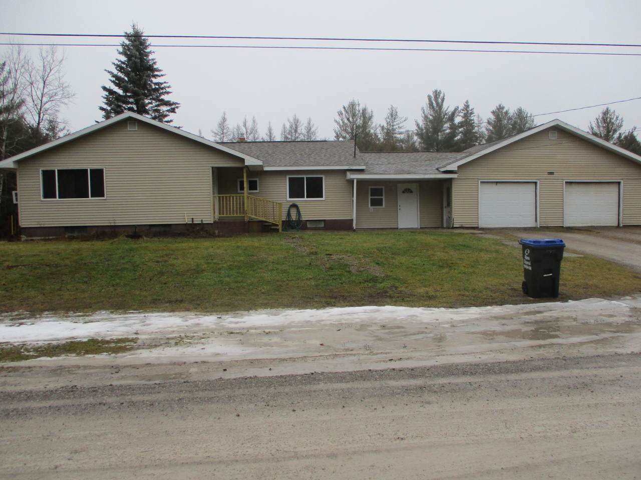 1214 Guyotte Road - Photo 1