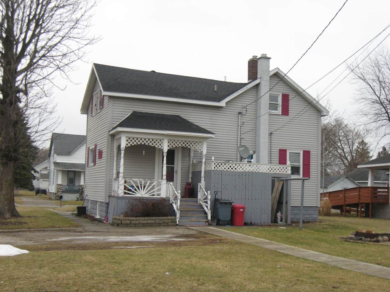 1110 Commercial Street - Photo 1