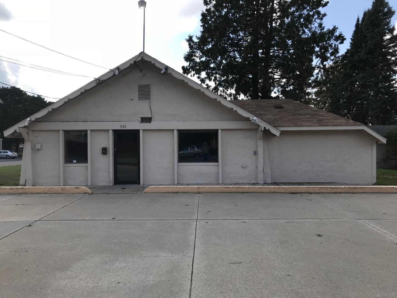501 Center Avenue - Photo 1