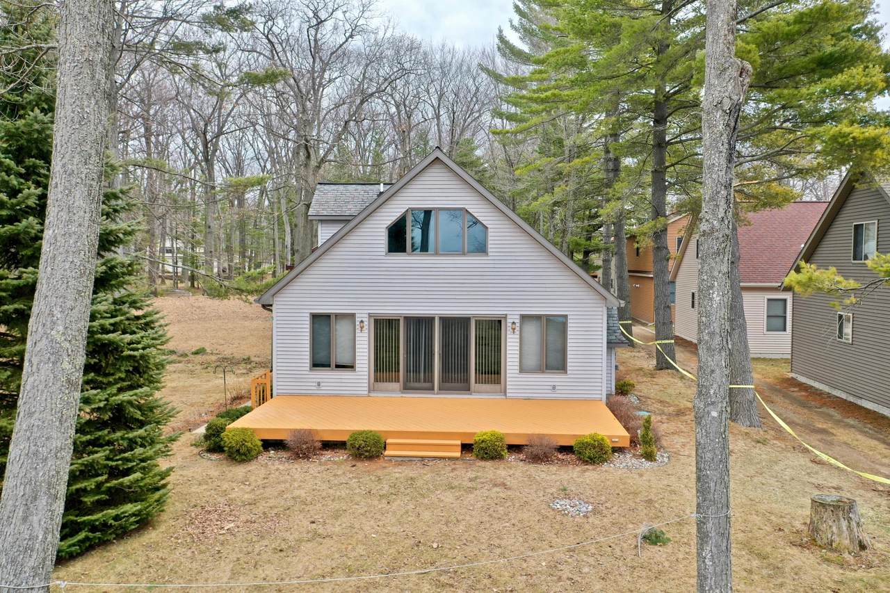 470 Mcdonald Drive - Photo 1