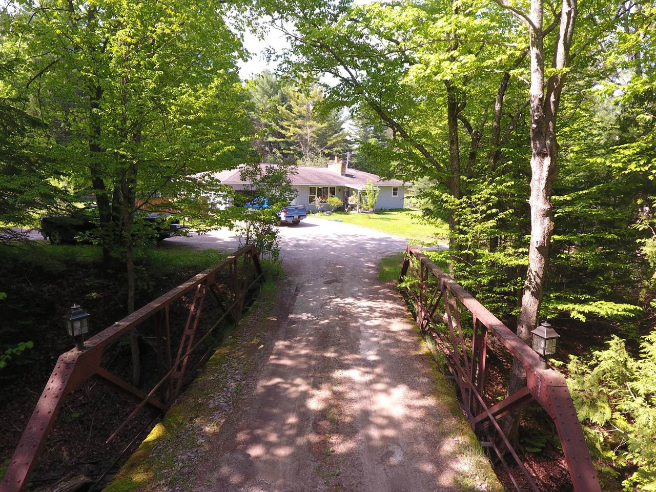 8803 Carter Road - Photo 1
