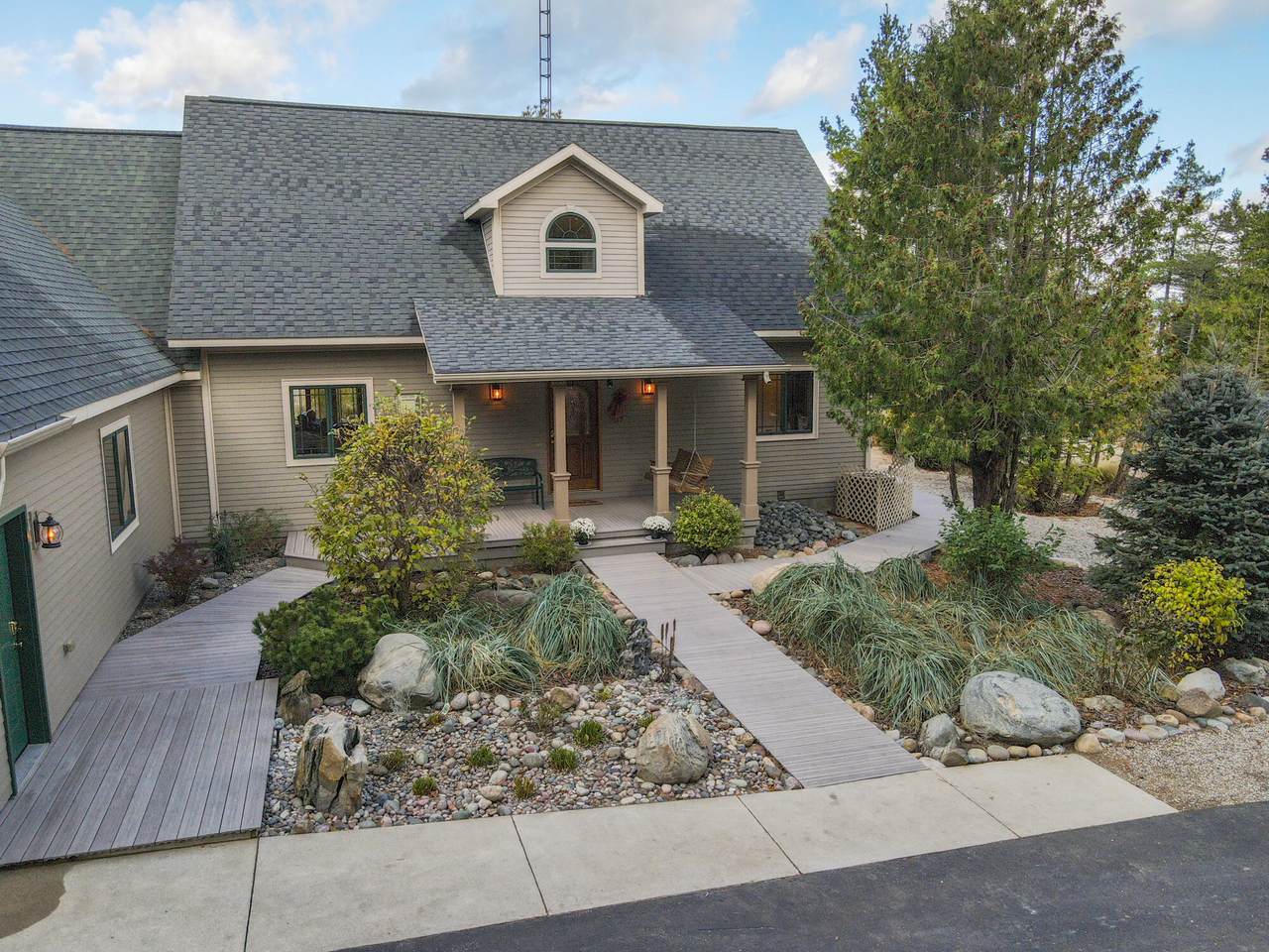 7067 Albany Point Road - Photo 1