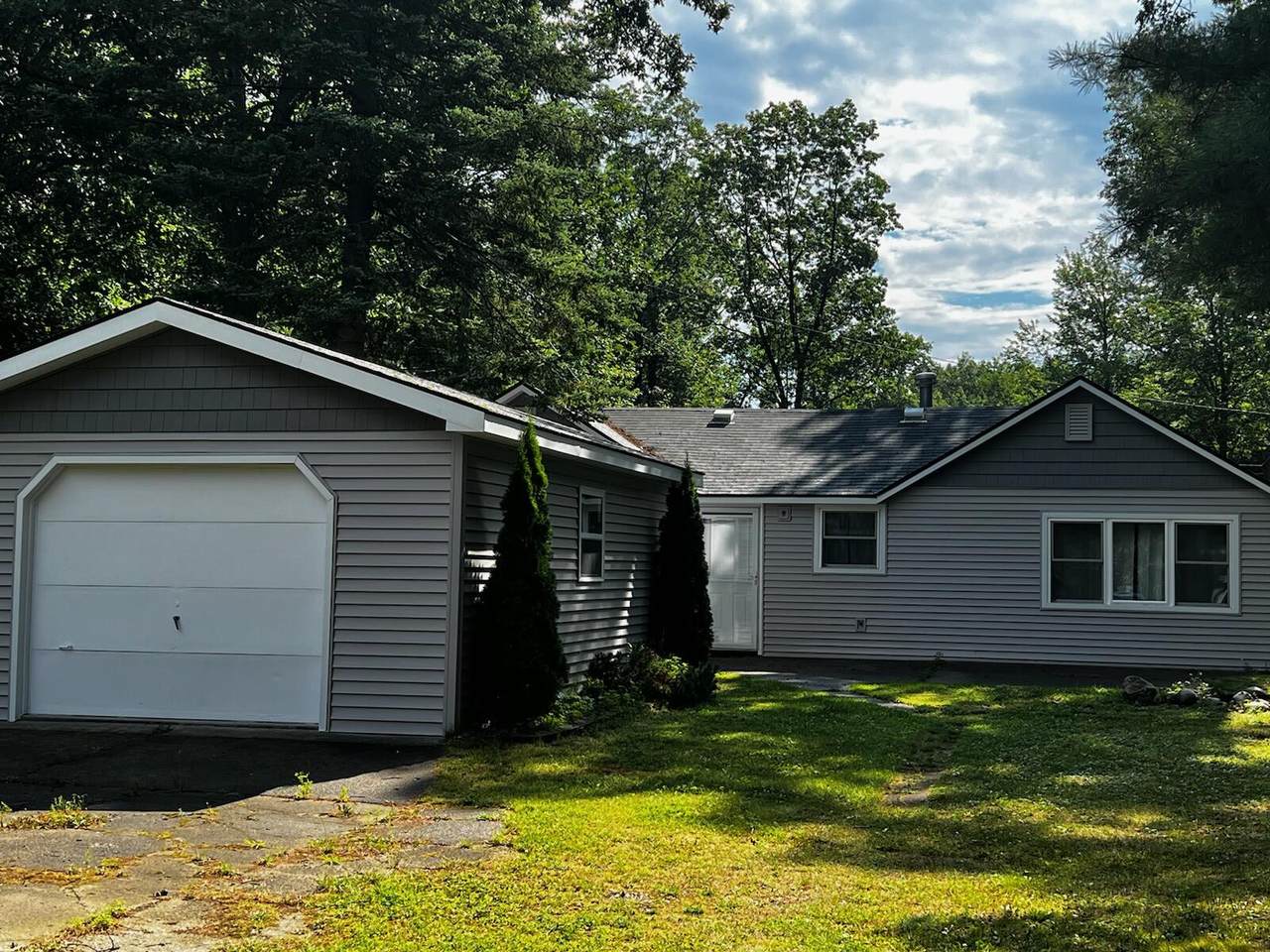 132 Stratford Drive - Photo 1