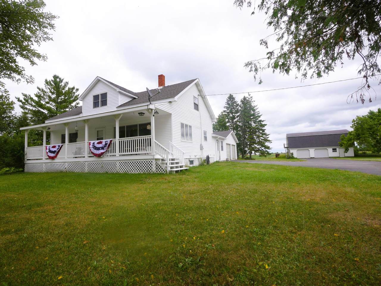 9065 Wolf Creek Road - Photo 1