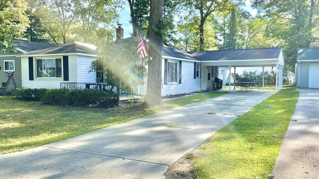 316 Edgewood - Photo 1