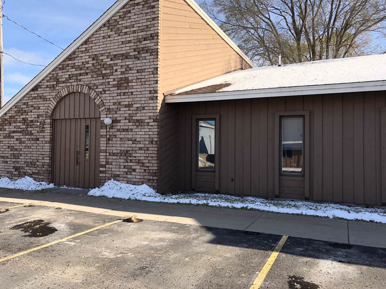 458 Baldwin Street - Photo 1