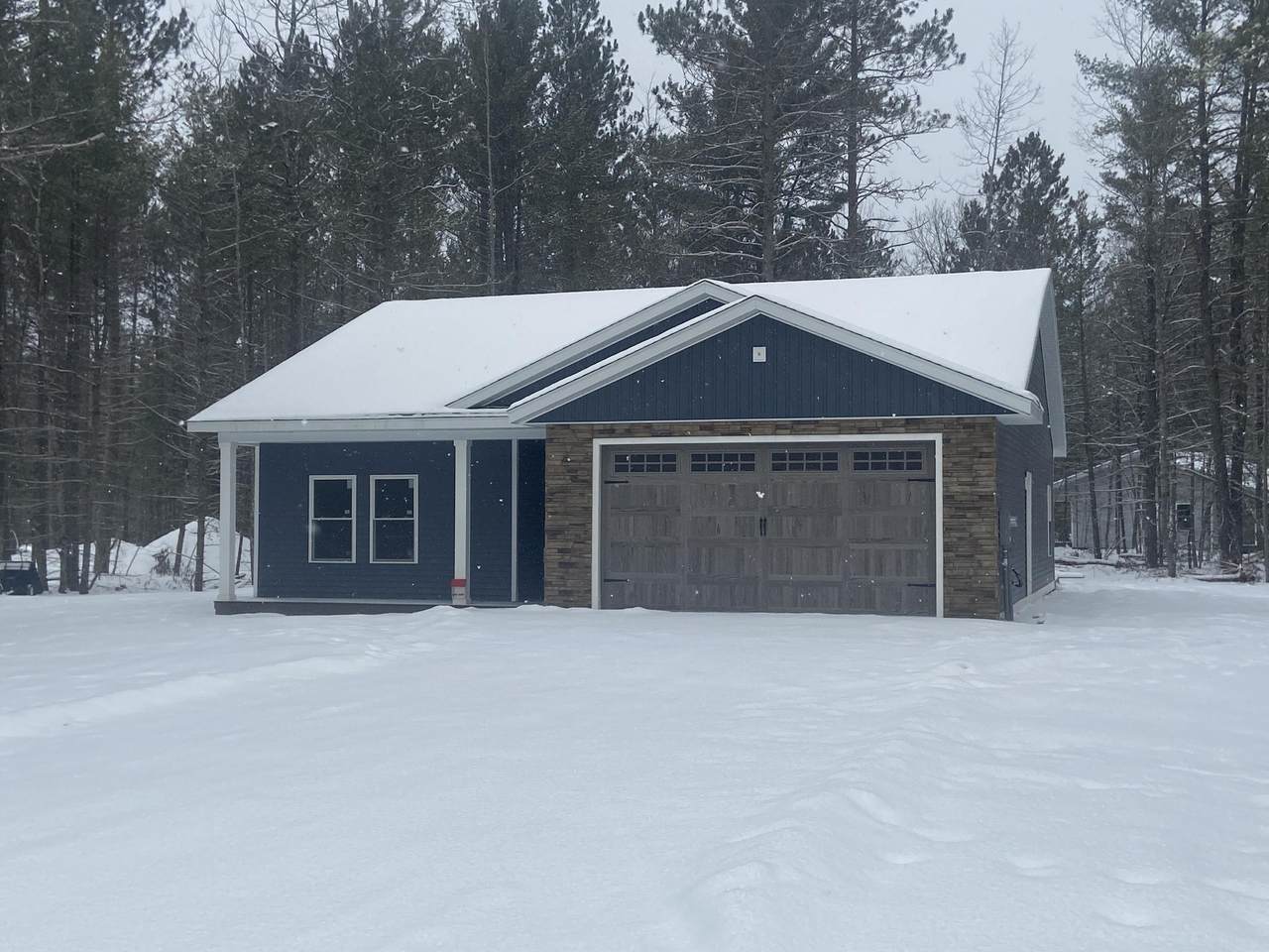 5171 Villas Ave. - Photo 1