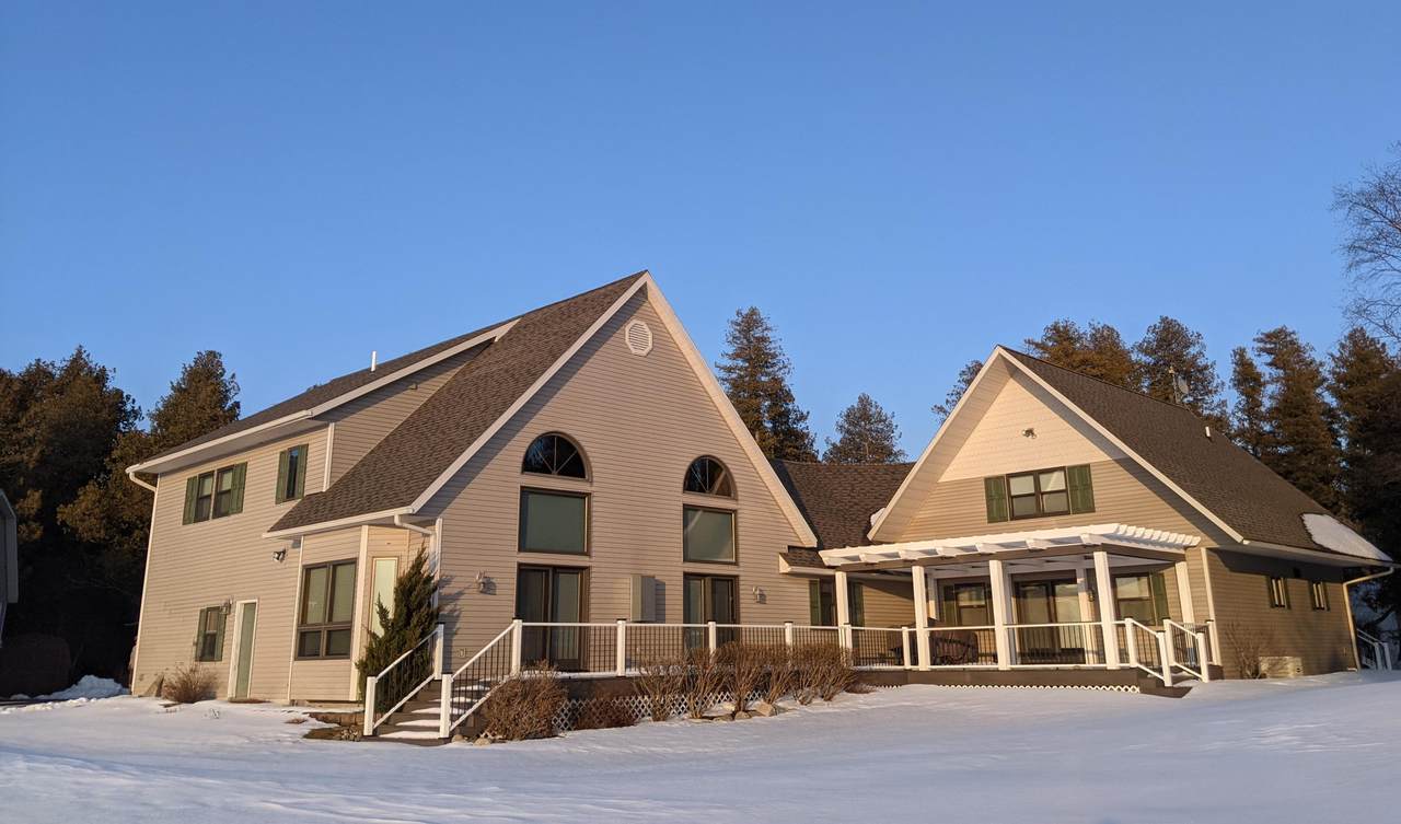 934 Gros Cap Road - Photo 1