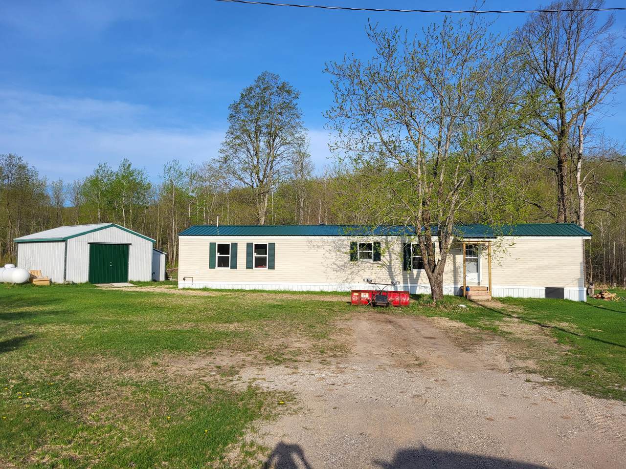 388 Gingell Road - Photo 1