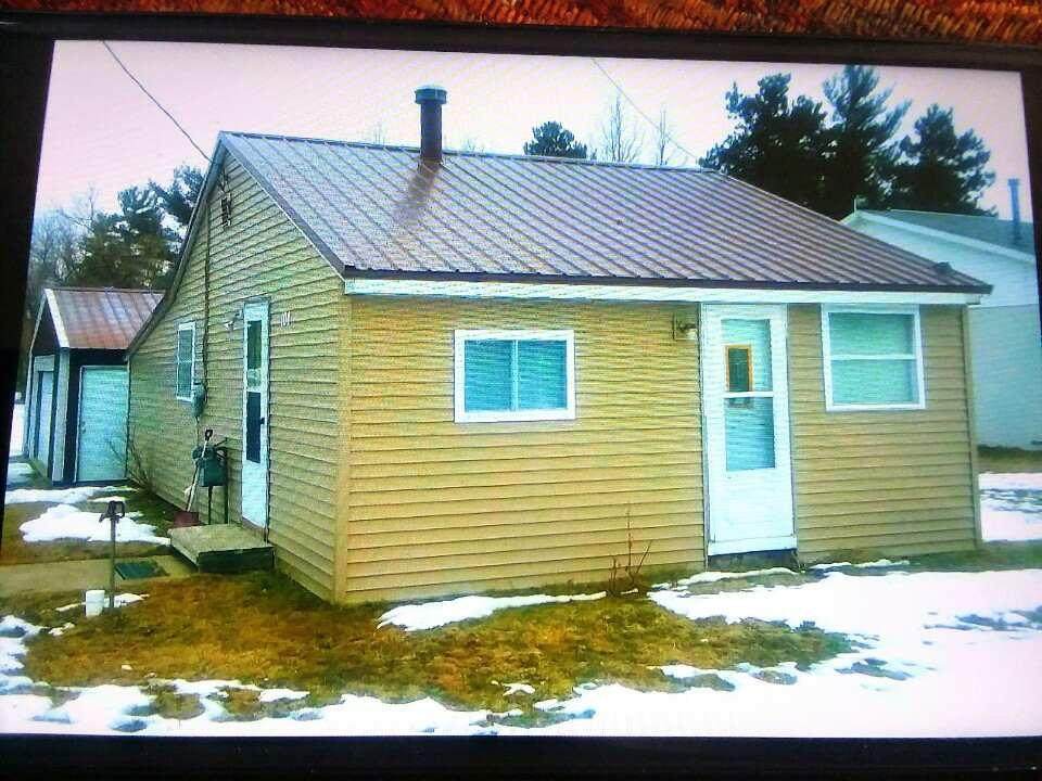 104 Essex Street - Photo 1